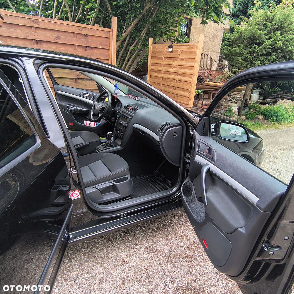 Skoda Octavia 1.6 FSI Classic - 16