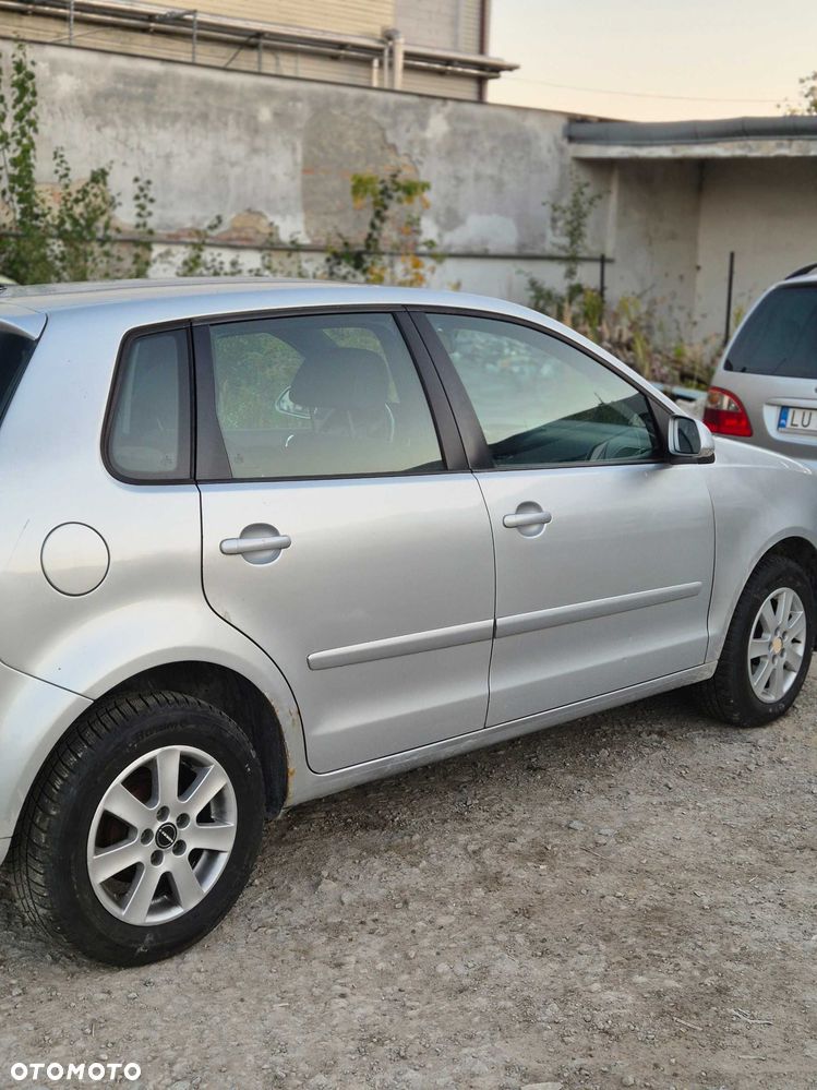 Volkswagen Polo 2008 photo 5