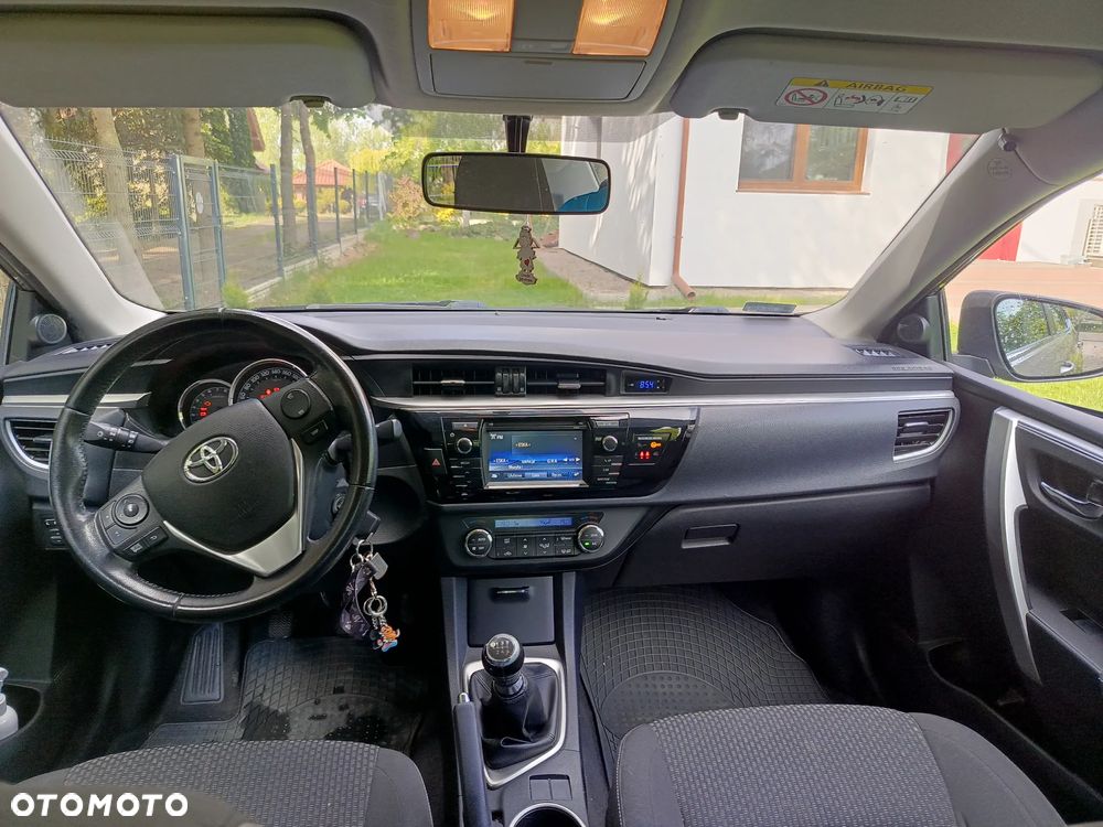 Toyota Corolla 1.6 Premium - 5