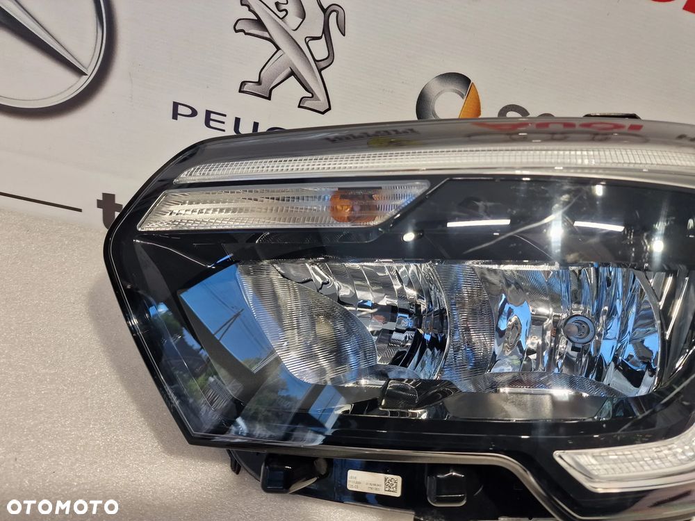 RENAULT MASTER IV LED 18- LEWA LAMPA PRZEDNIA PRZÓD , NR 260607867R , NR AUKCJI LPP87 - 5