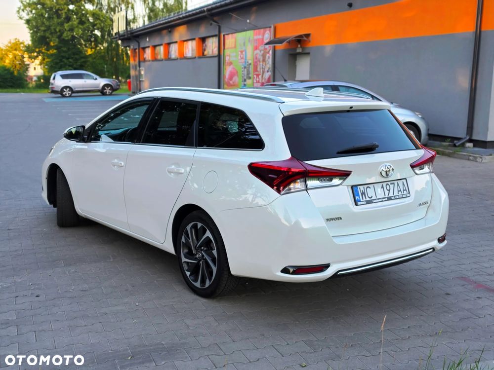 Toyota Auris 1.6 D-4D Premium - 7