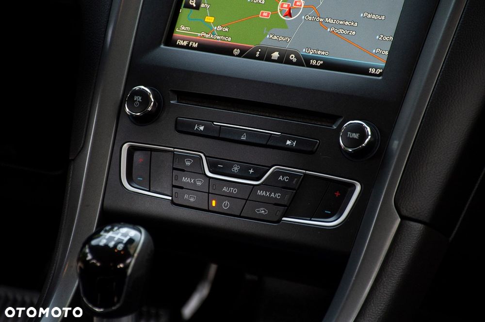 Ford Mondeo 2.0 TDCi STart-Stopp Titanium - 22