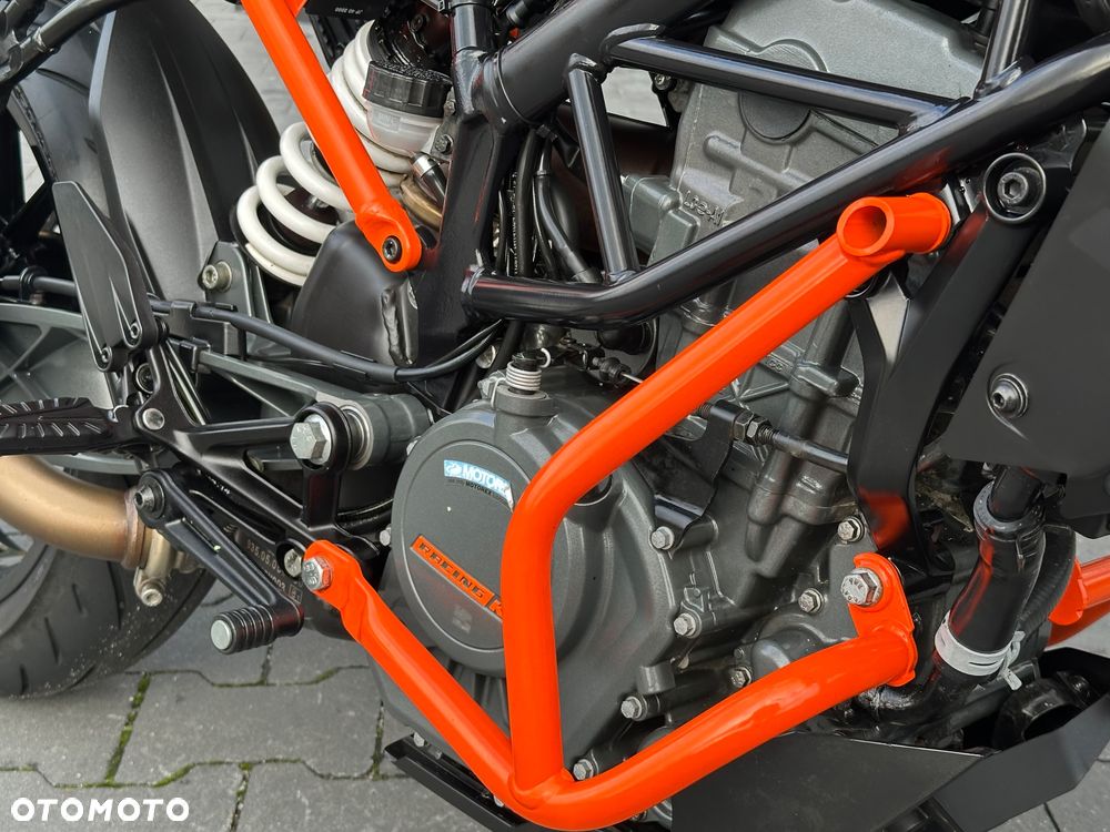 KTM Duke - 18