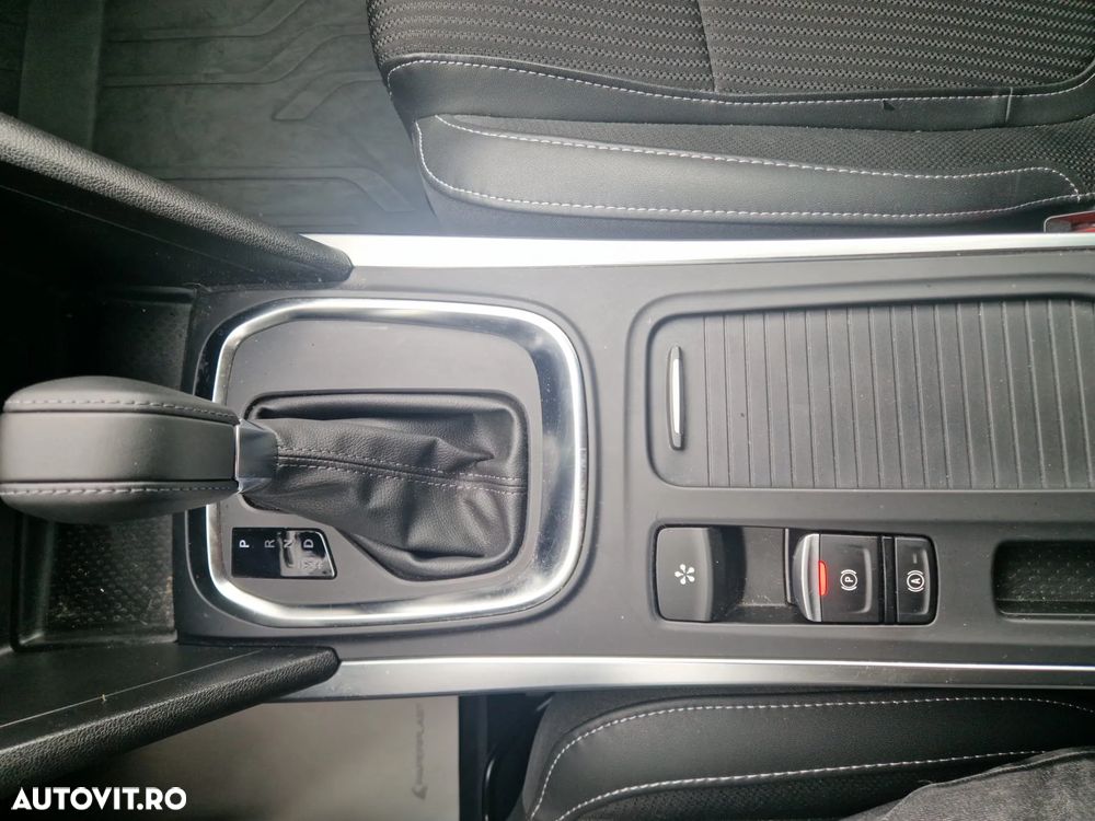 Renault Megane TCe 140 EDC GPF Zen - 19