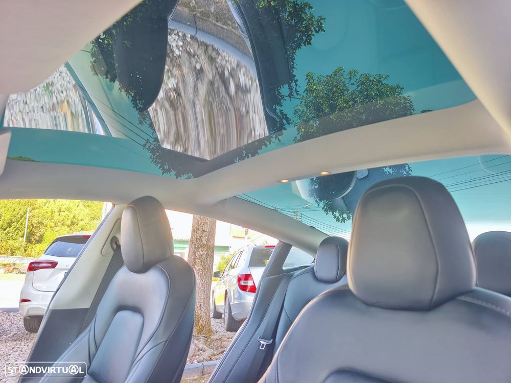 Tesla Model 3 Performance Dual Motor AWD - 22