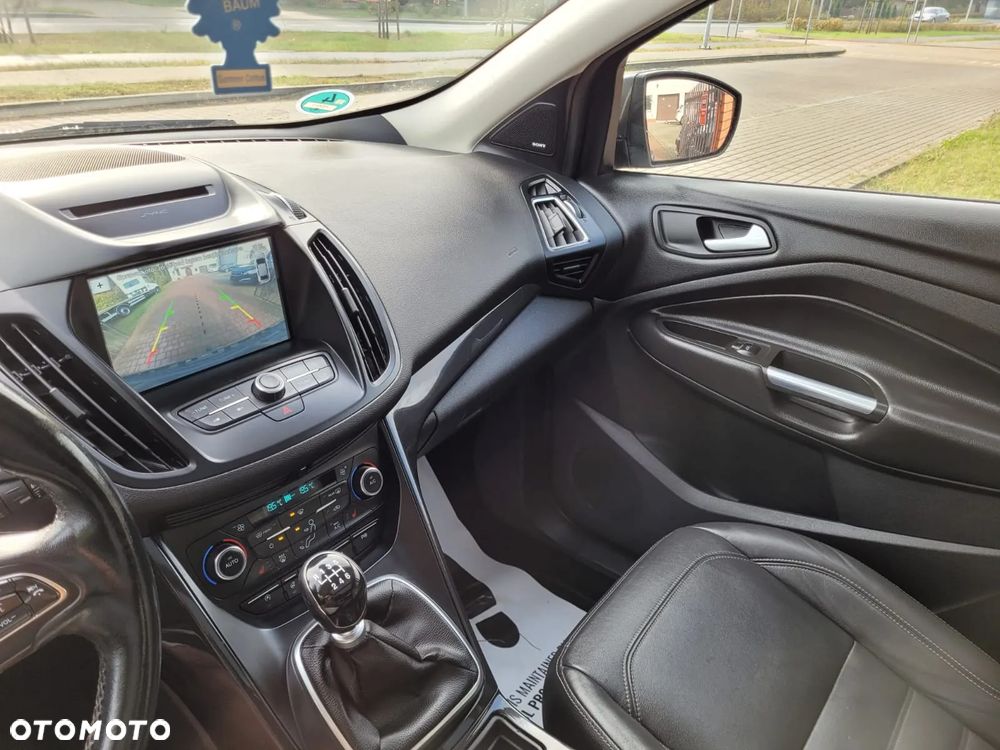 Ford Kuga 2.0 TDCi 4x4 Titanium - 17