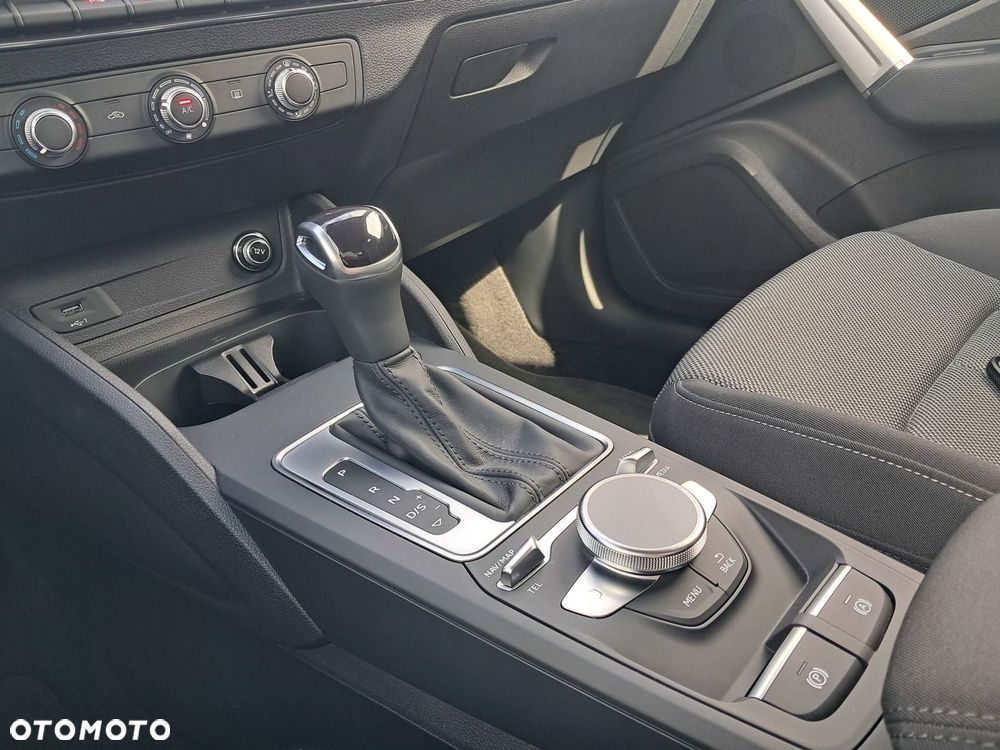 Audi Q2 35 TFSI S tronic - 18