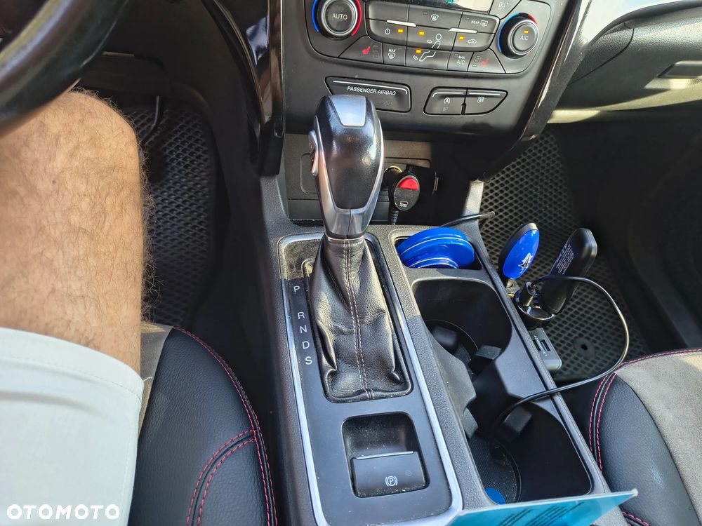 Ford Kuga - 14