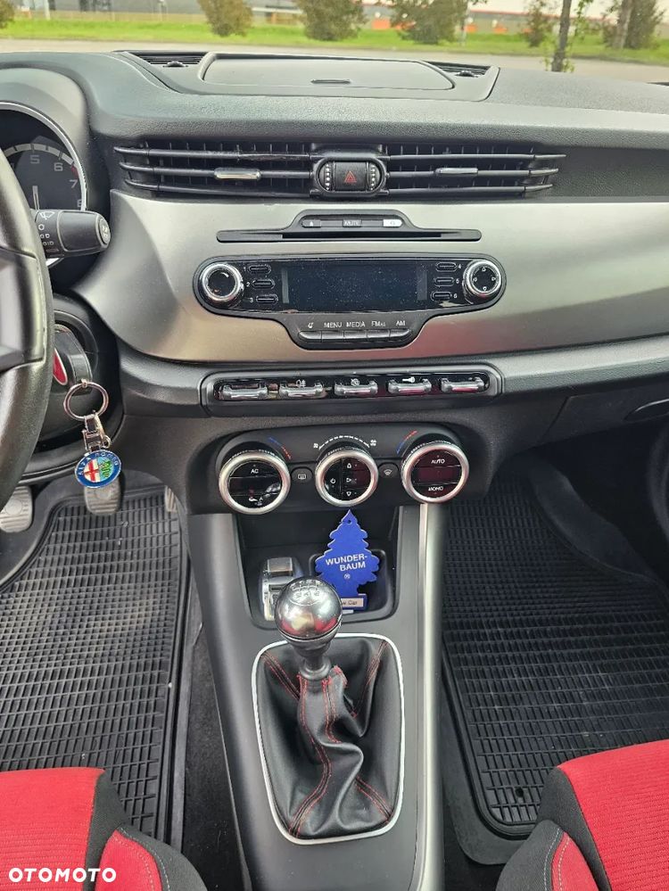 Alfa Romeo Giulietta 1.4 TB MultiAir Progression - 11