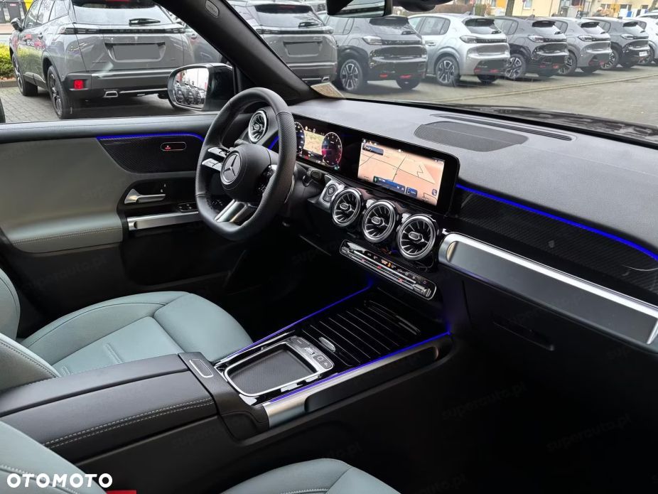 Mercedes-Benz GLB 200 AMG Line 7G-DCT - 15