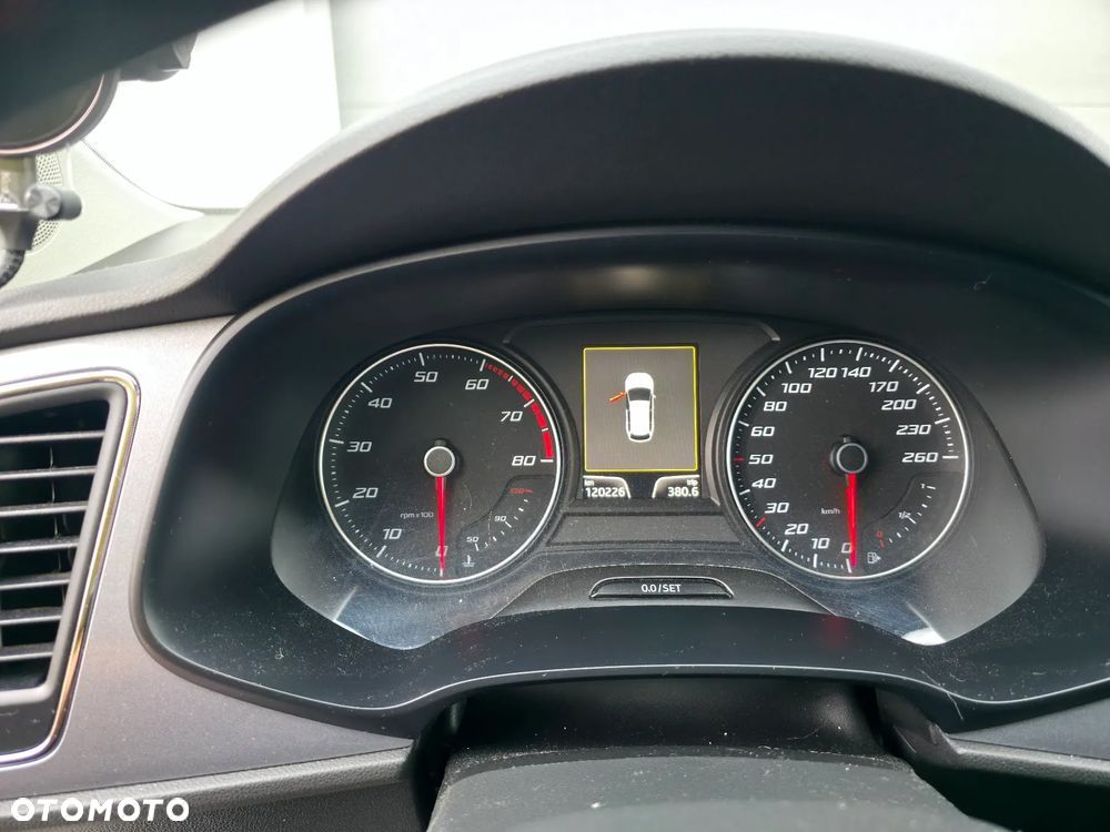 Seat Leon ST 1.8 TSI Start&Stop DSG FR - 4