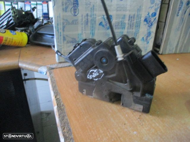 Fecho A4547300535 SMART FORFOUR 2006 TE 4 PINOS - 3
