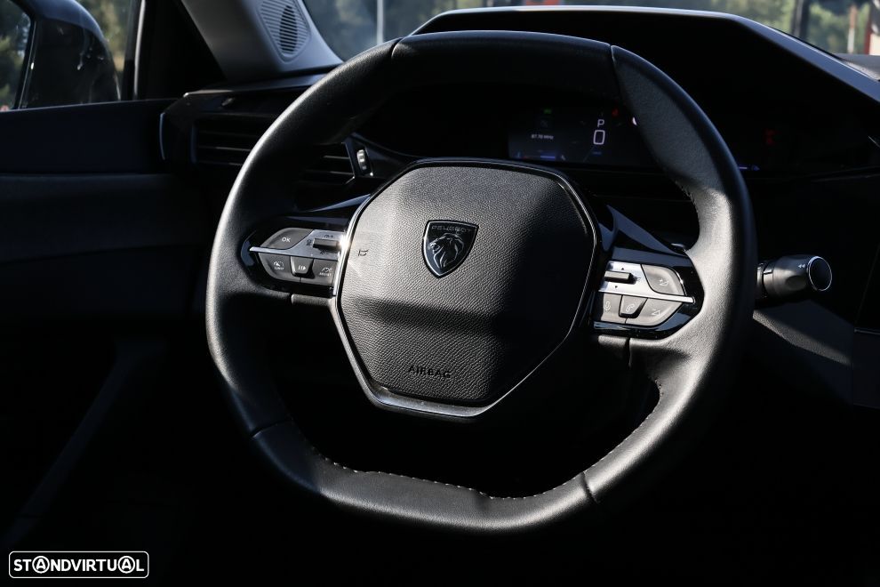 Peugeot 408 1.2 Hybrid Allure e-DCS6 - 11