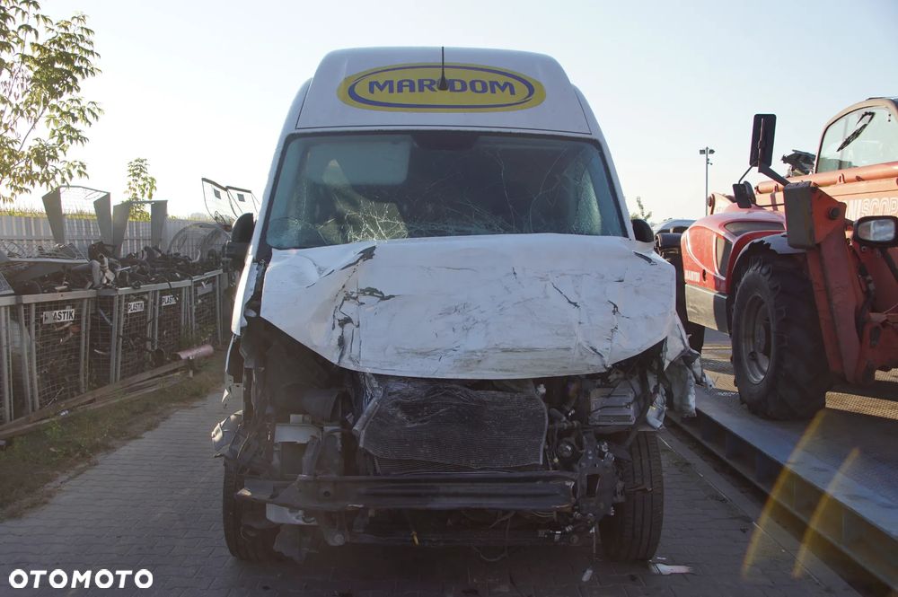 Auto na części - MAN TGE 3.180 / Volkswagen Crafter II 2.0 BiTDI 177 KM DMZ VGY LB9A 2022R Silnik Skrzynia Drzwi Błotnik Szyba Lampa Deska Kokpit Sterownik Moduł Czujnik Licznik Wyświetlacz Kierownica Fotel - 2