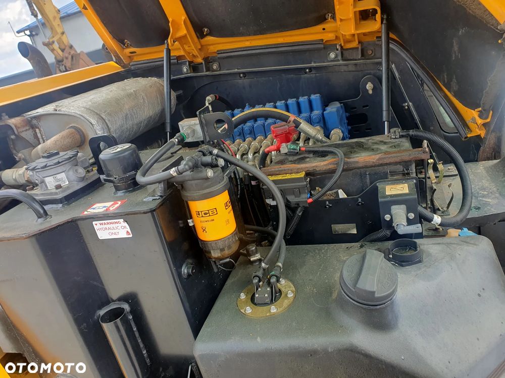 JCB 85Z-1 - 9