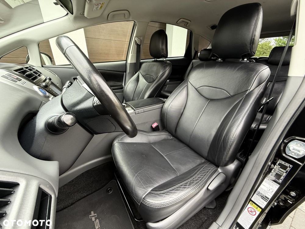 Toyota Prius+ (Hybrid) Executive - 15