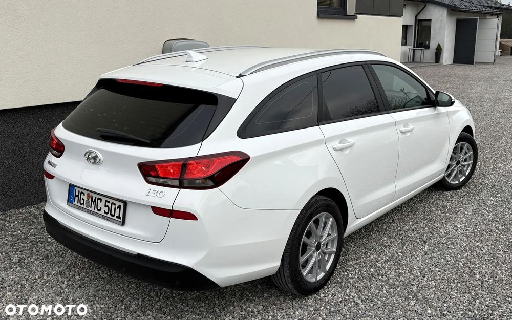 Hyundai i30 1.4 Passion - 10