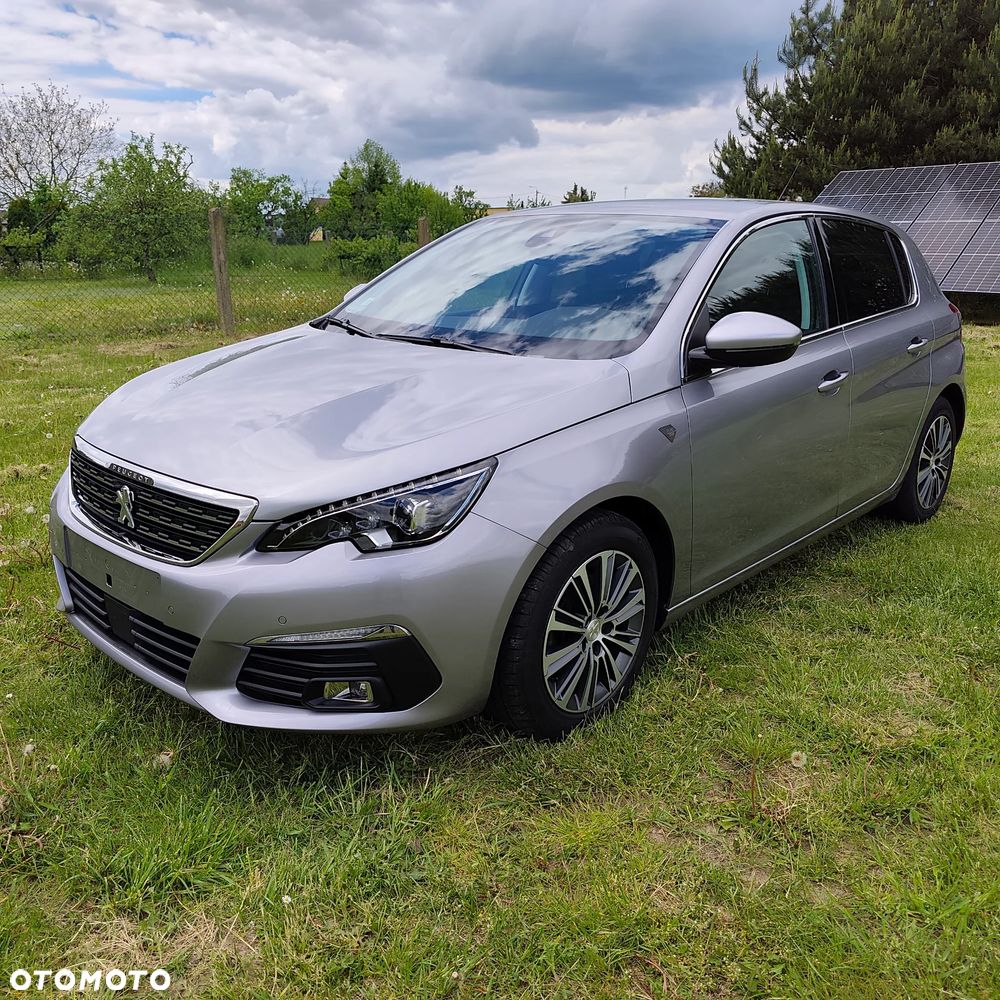 Peugeot 308 - 1