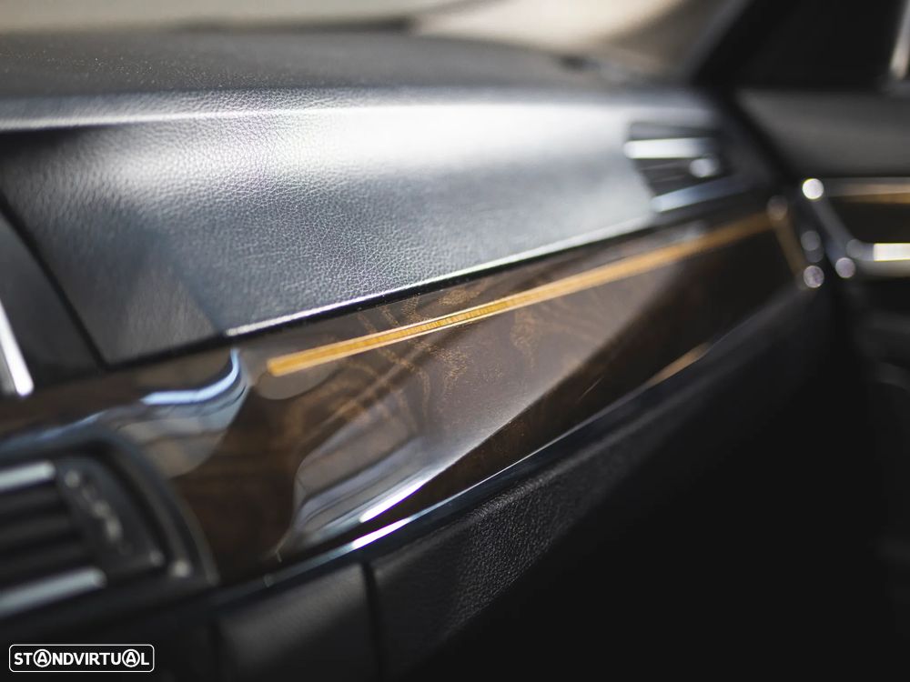 BMW 535 d Line Luxury Auto - 19