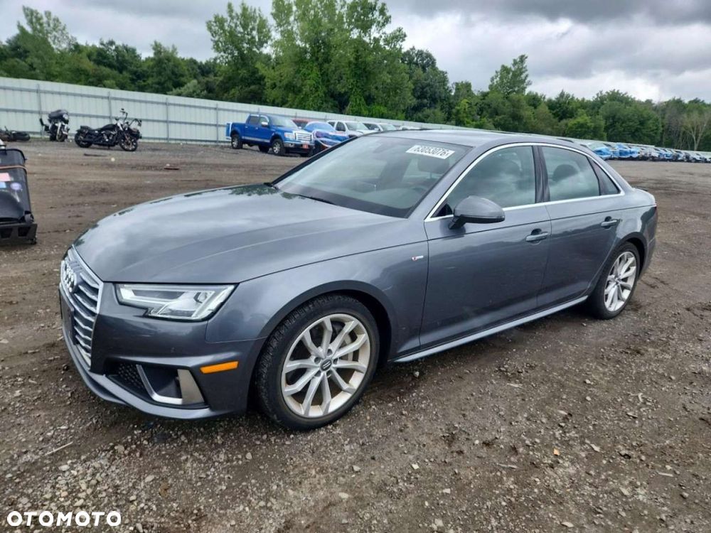 Audi A4 Limousine - 3