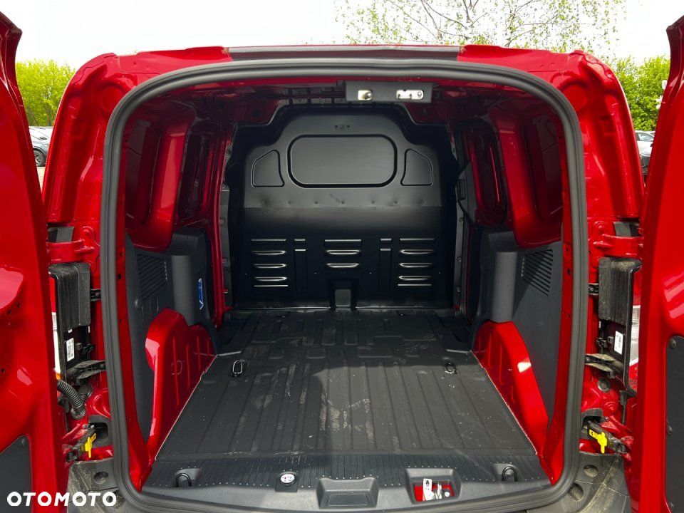 Ford Transit Courier - 5