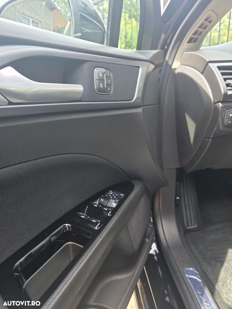 Ford Mondeo 2.0 HEV Titanium - 7