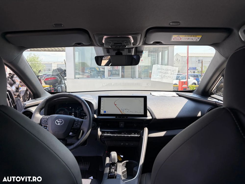 Toyota C-HR - 11