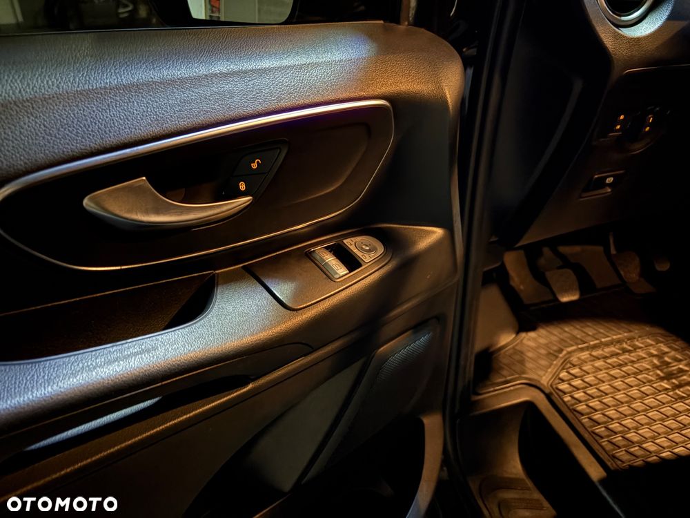 Mercedes-Benz Vito - 31