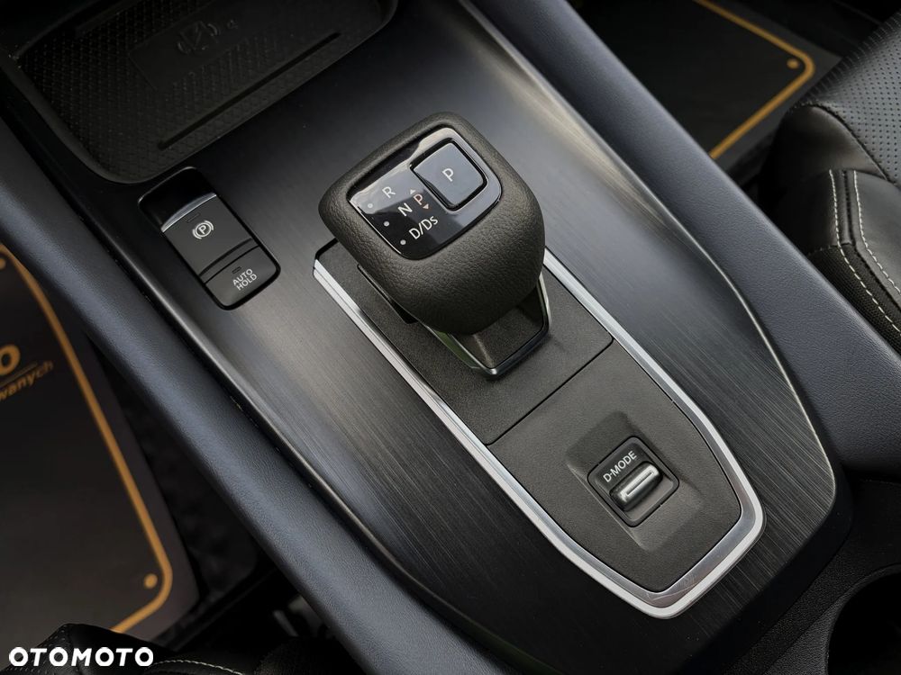 Nissan Qashqai 1.3 DIG-T DCT AKARI - 32