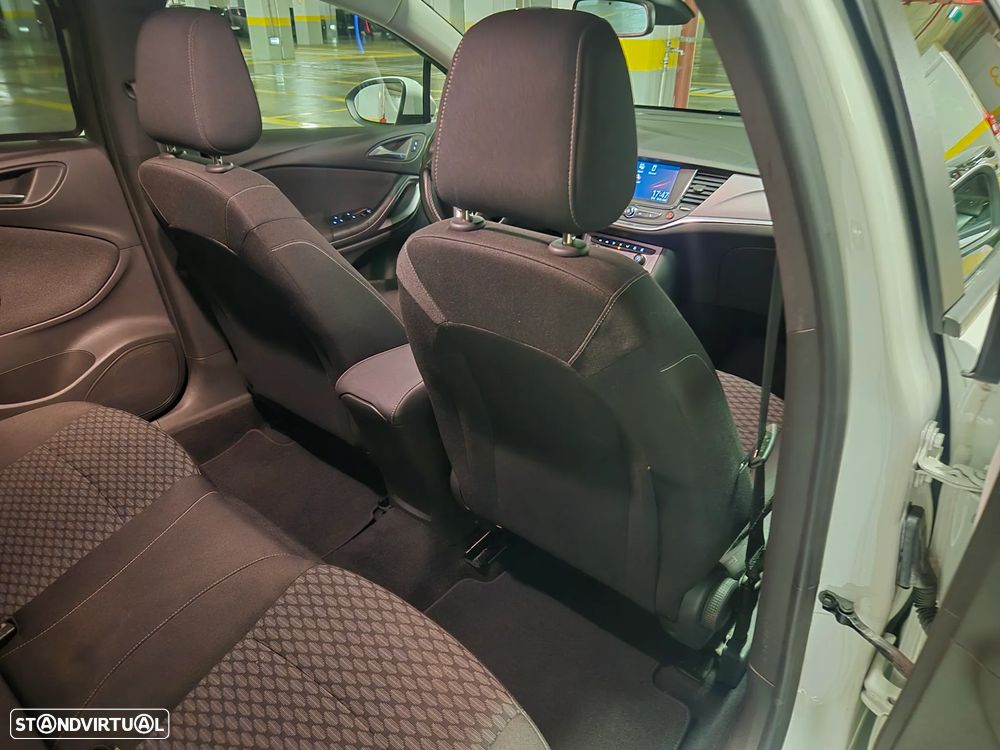 Opel Astra 1.0 Turbo S&S Dynamic - 31