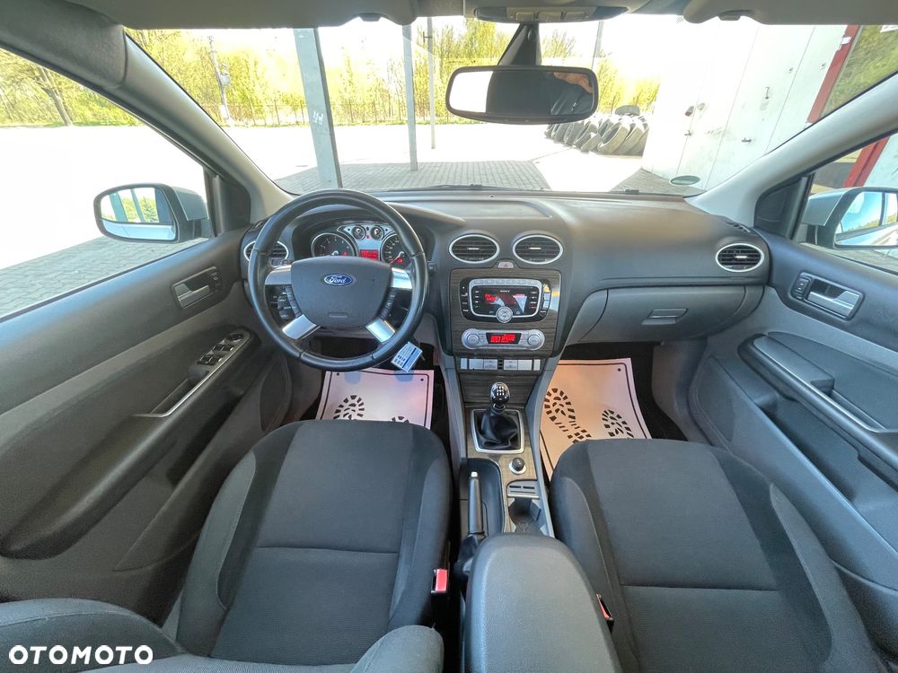 Ford Focus 1.6 Ghia - 5