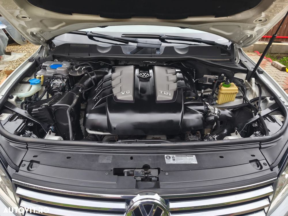Volkswagen Touareg 3.0 V6 TDI BMT - 8