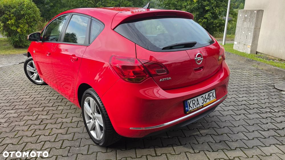 Opel Astra 1.6 Exklusiv - 36