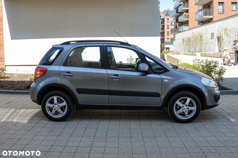 Suzuki SX4 - 5