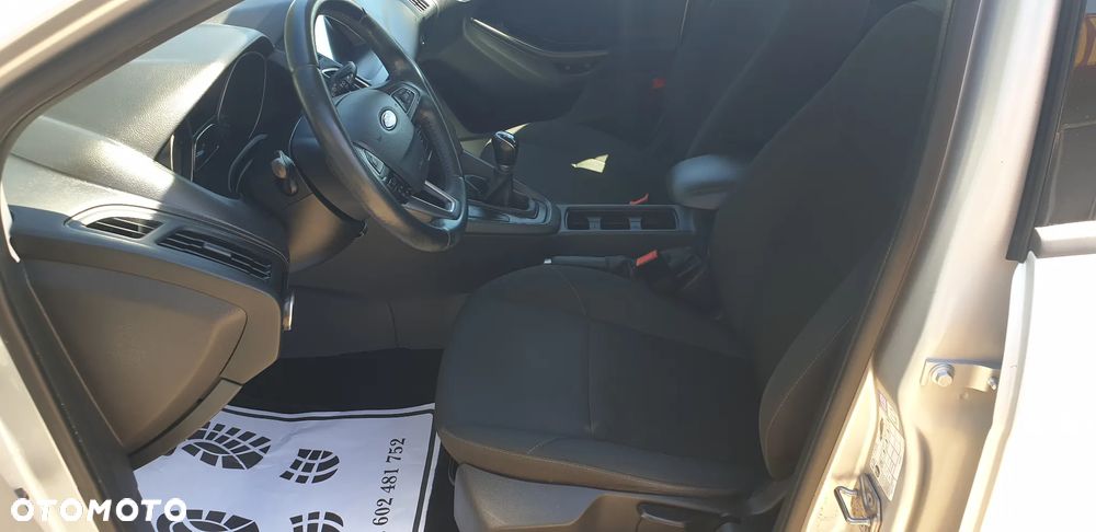 Ford Focus - 15