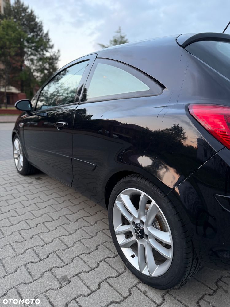 Opel Corsa 1.2 16V Sport - 4