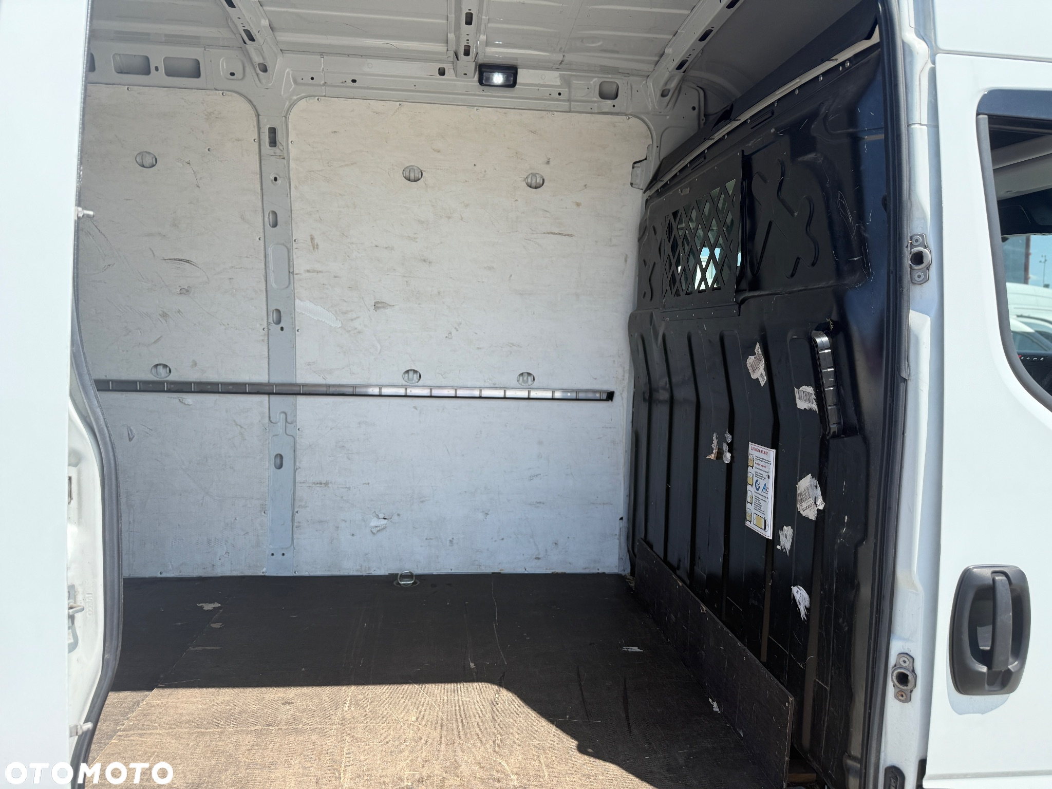 Iveco 2022/Daily 35-140 A8V/MAXI/ Automat Hi-Matic/full LED reflektory/Klima/PDC/tempomat/fotel comfort - 11