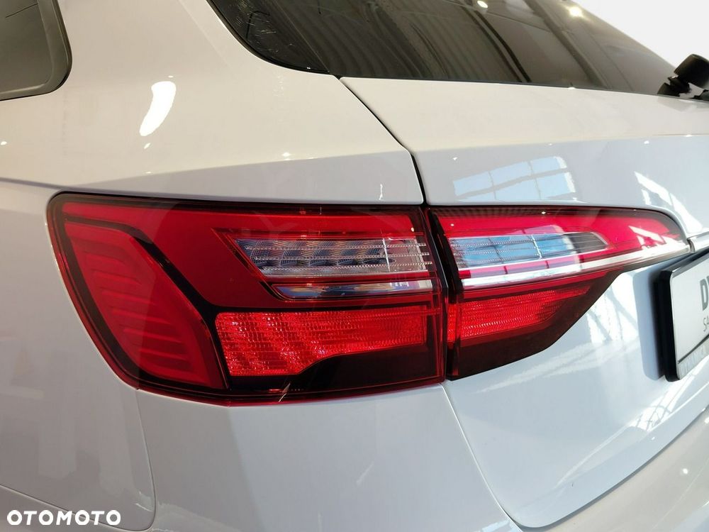 Audi A4 Avant 40 TDI S tronic - 12
