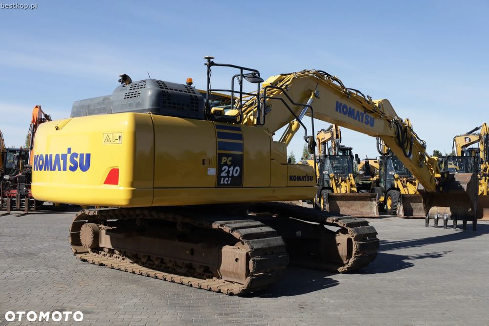 Komatsu PC210LC-11 - 35