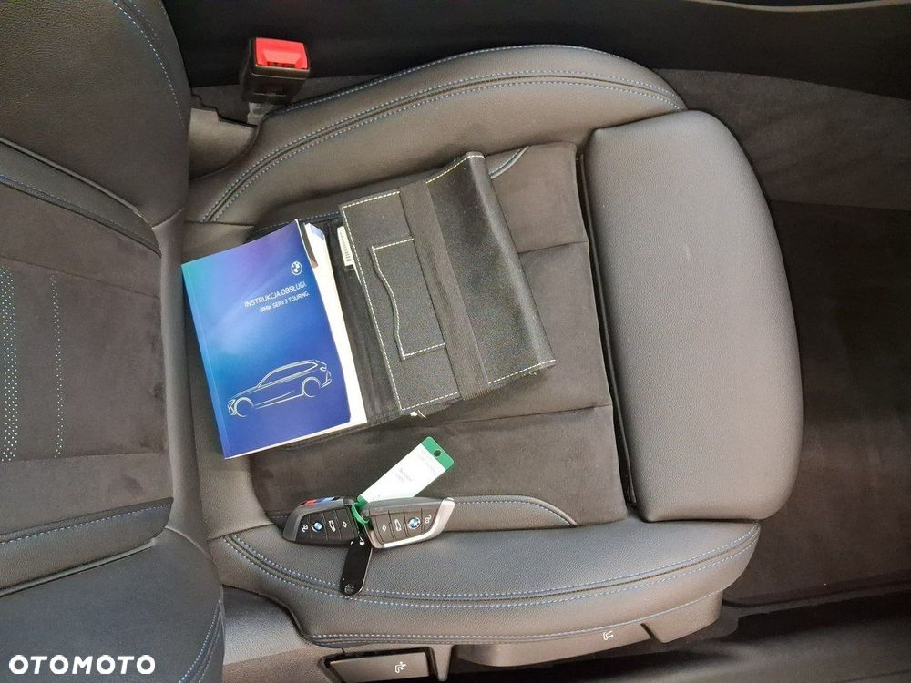 BMW Seria 3 - 26