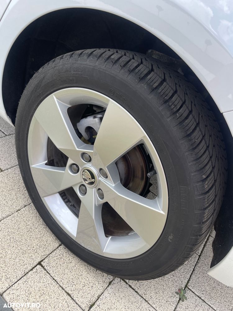 Skoda Octavia 1.6 TDI DSG Style - 29