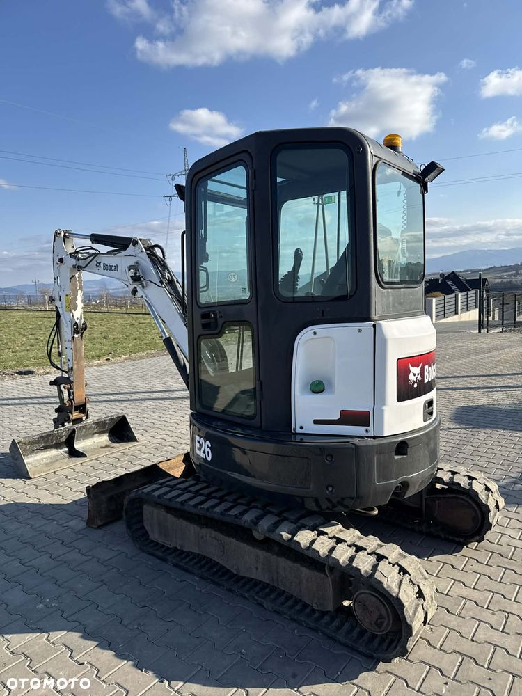 Bobcat E26 - 6