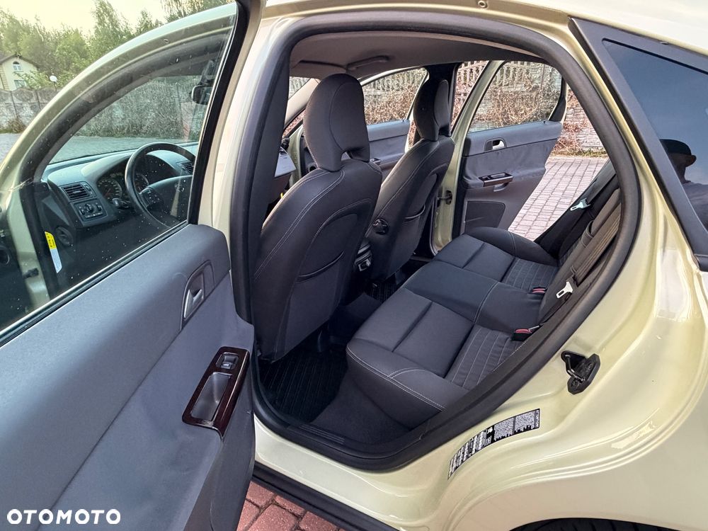 Volvo S40 2.4i Momentum - 21