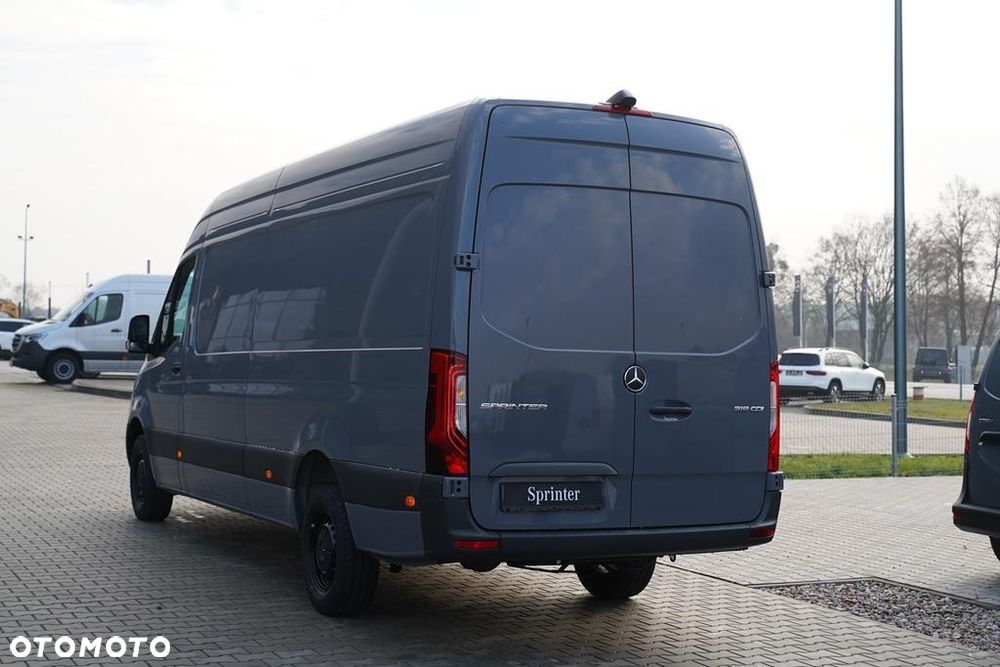 Mercedes-Benz Sprinter 319 CDI Long PRO 9G-Tronic 14m3 - 6