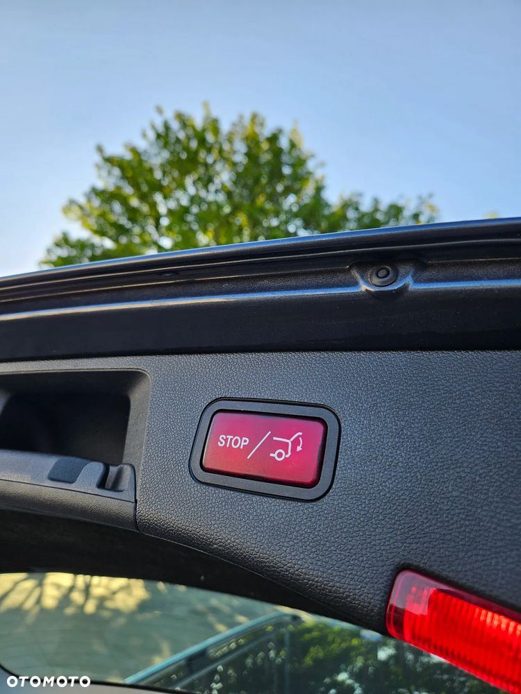 Mercedes-Benz Klasa E 200 BlueTEC - 9