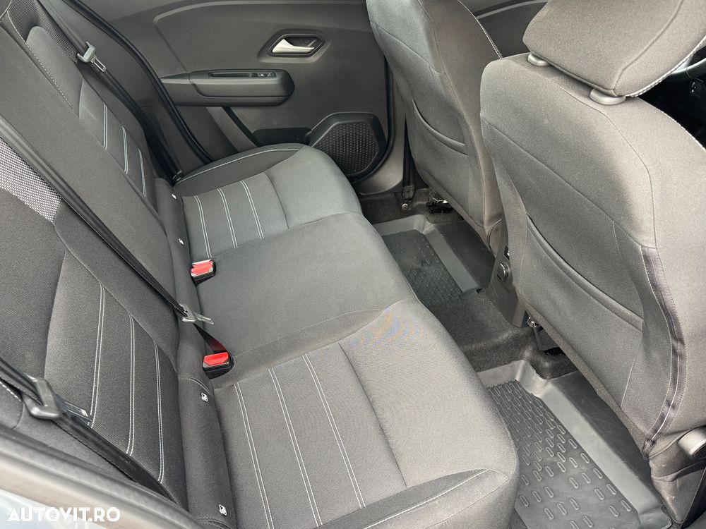 Dacia Logan TCe 90 MT6 Journey - 21