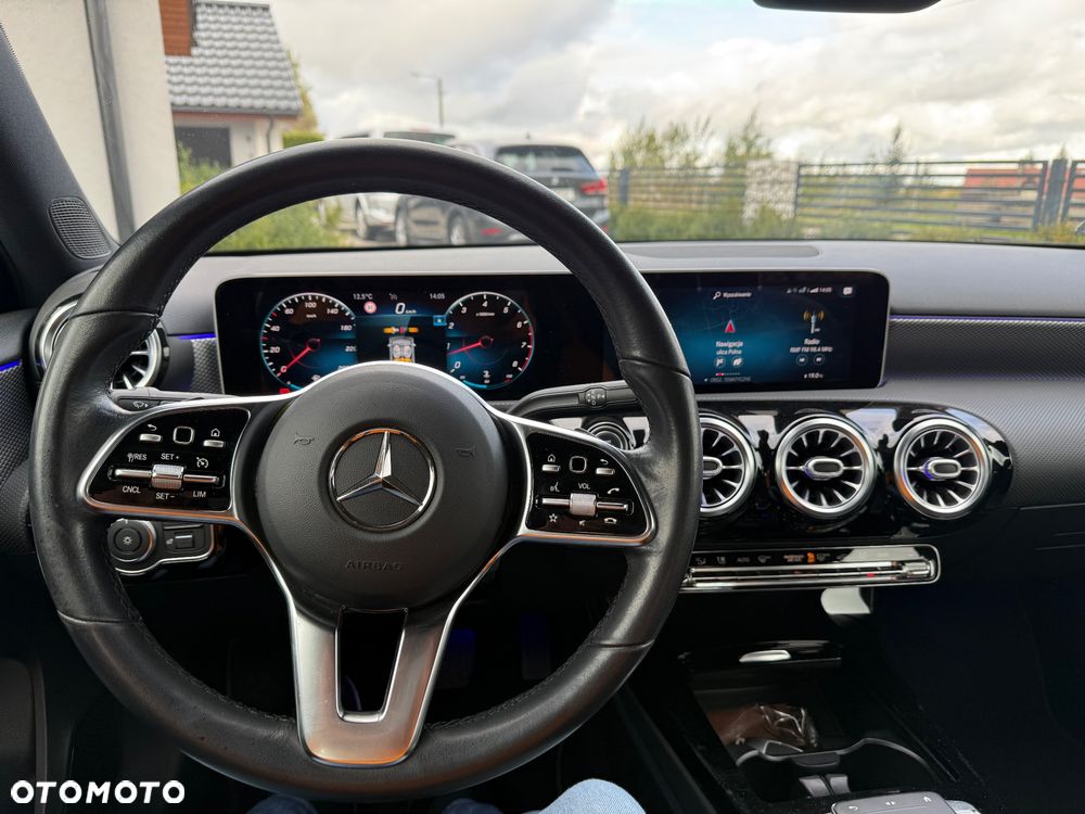 Mercedes-Benz Klasa A 220 4-Matic 7G-DCT - 22