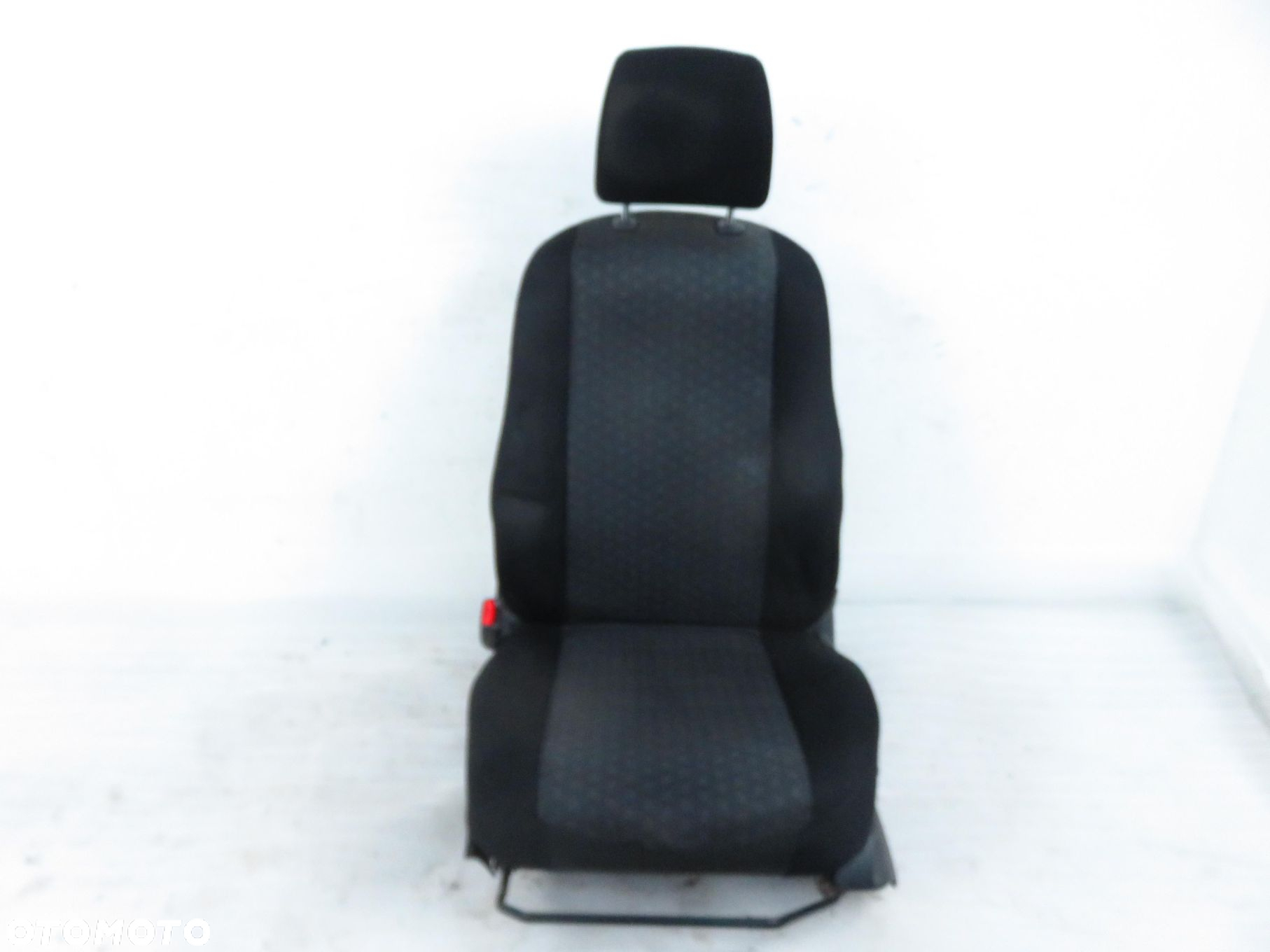 FOTELE KOMPLET TOYOTA URBAN CRUISER (_P1_) - 6
