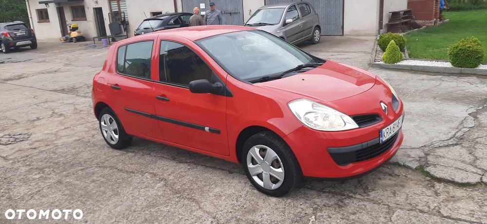 Renault Clio - 2