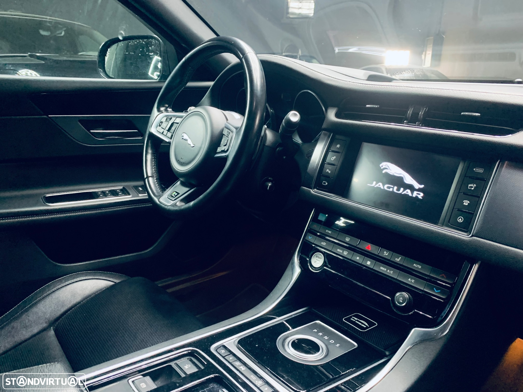 Jaguar XF 2.0 D R-Sport Aut. - 17